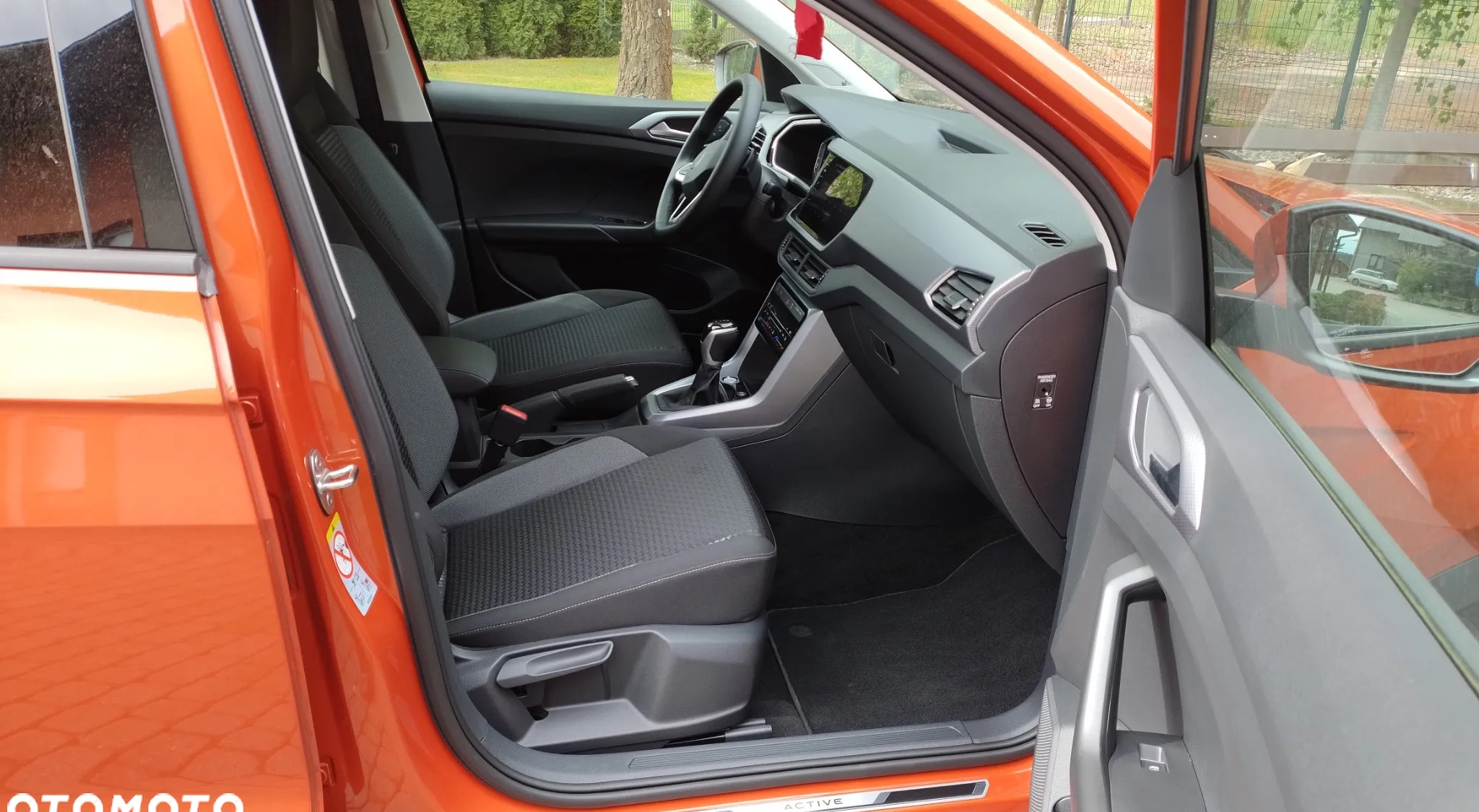 Volkswagen T-Cross cena 89900 przebieg: 1815, rok produkcji 2022 z Pabianice małe 379